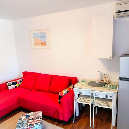 Apartament Saturn Sophie By The Sea Esterno foto