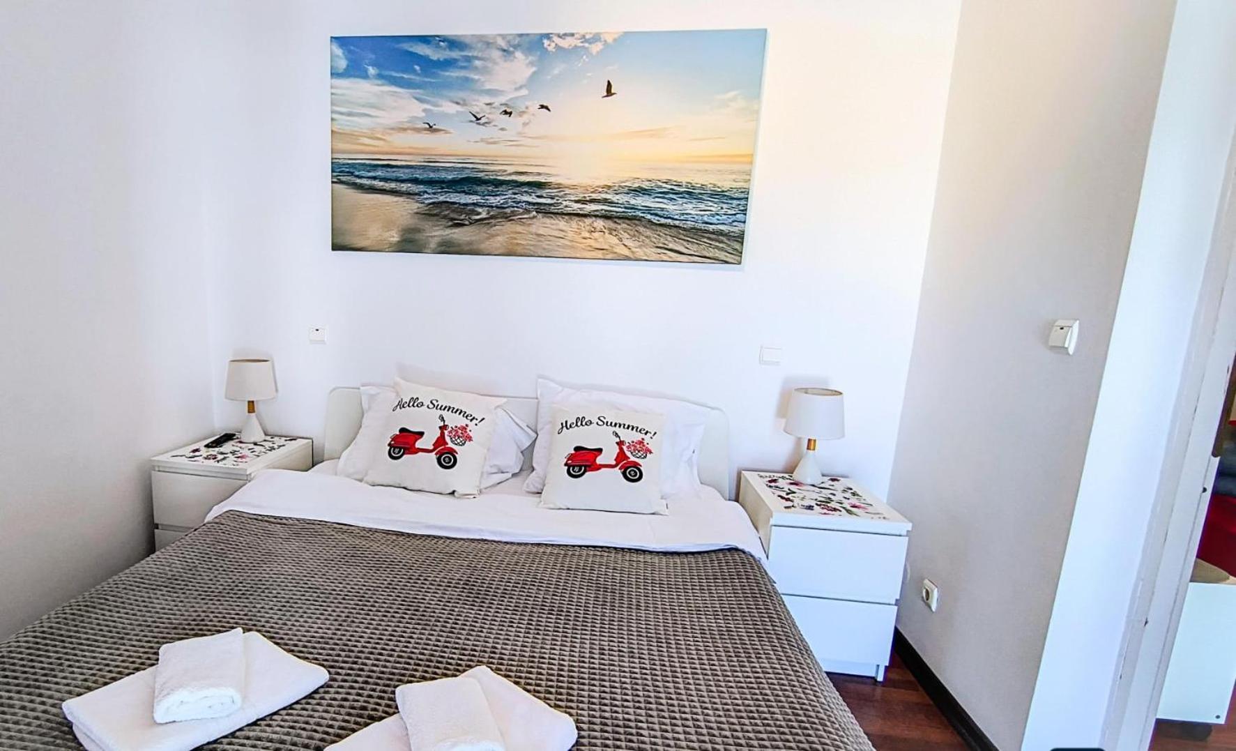 Apartament Saturn Sophie By The Sea Esterno foto